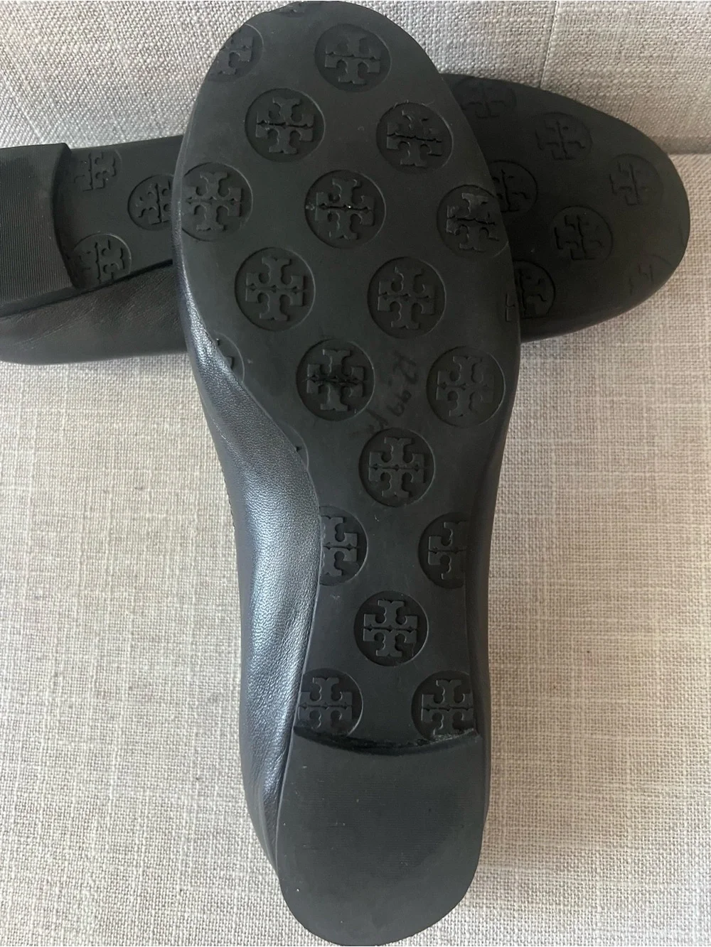 Tory Burch Black Reva Leather Ballet Flats Gold Logo, women’s size 7.5,